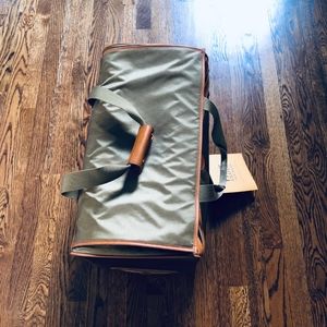 Hartmann overnight bag with wheels